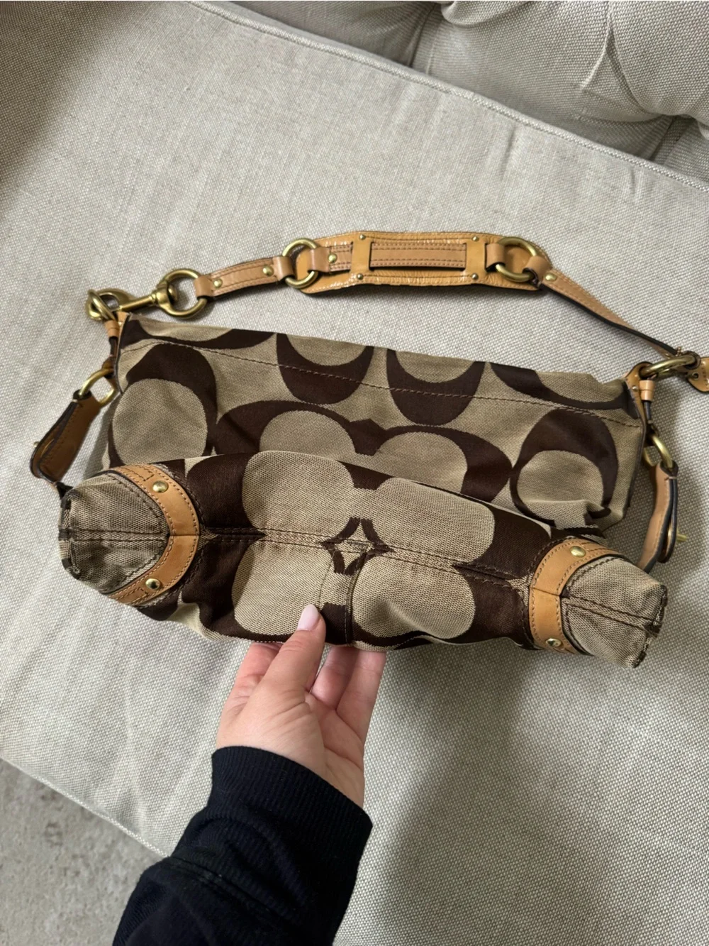 Y2k coach slim carly signature shoulder bag  11648